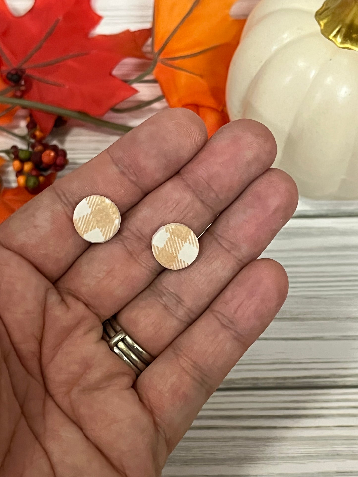 Fall Gingham Stud