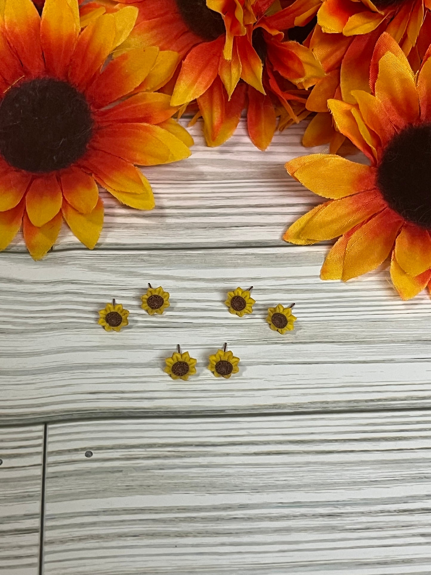 Sunflower Stud
