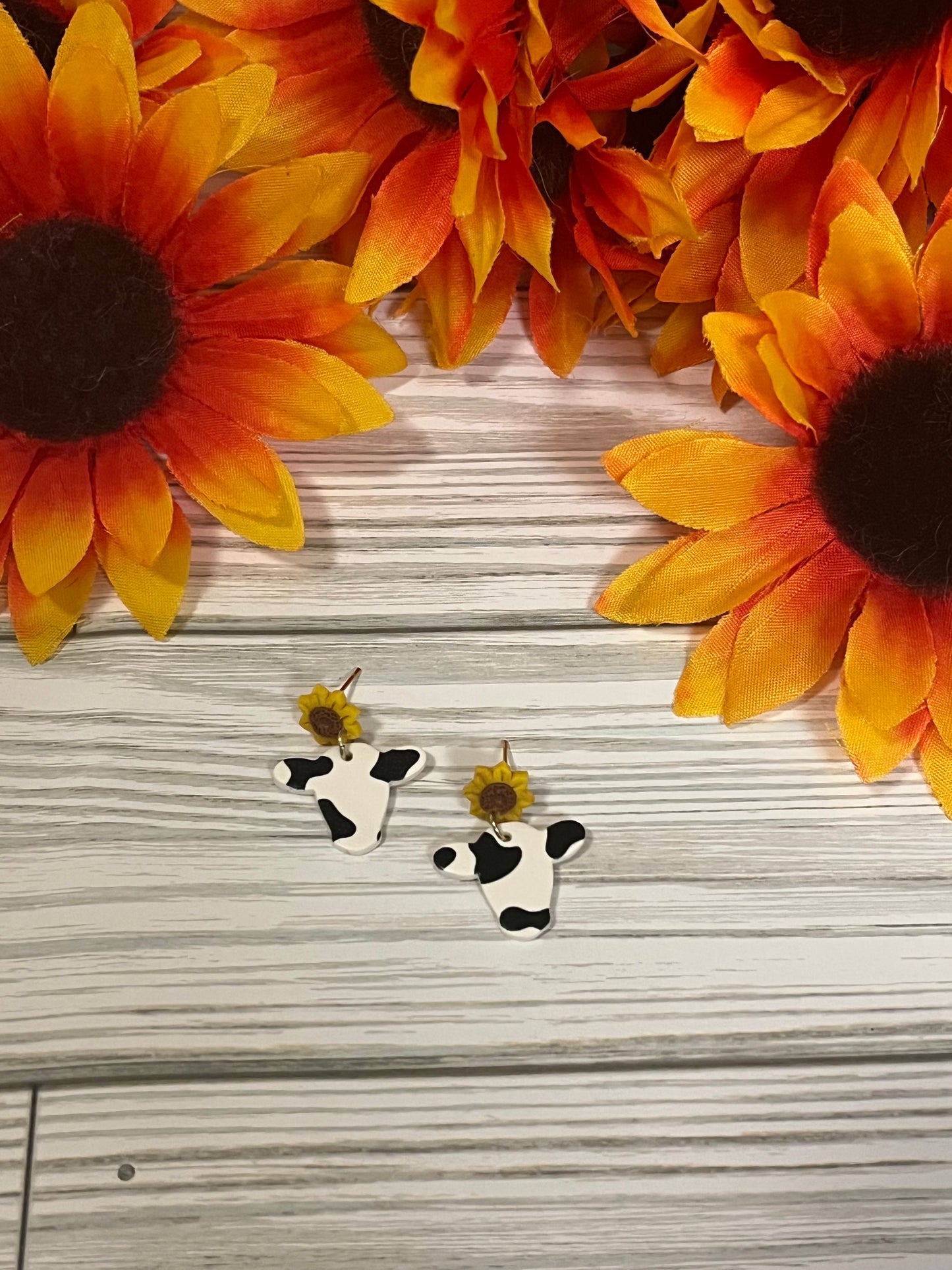 Cow Sunflower Stud