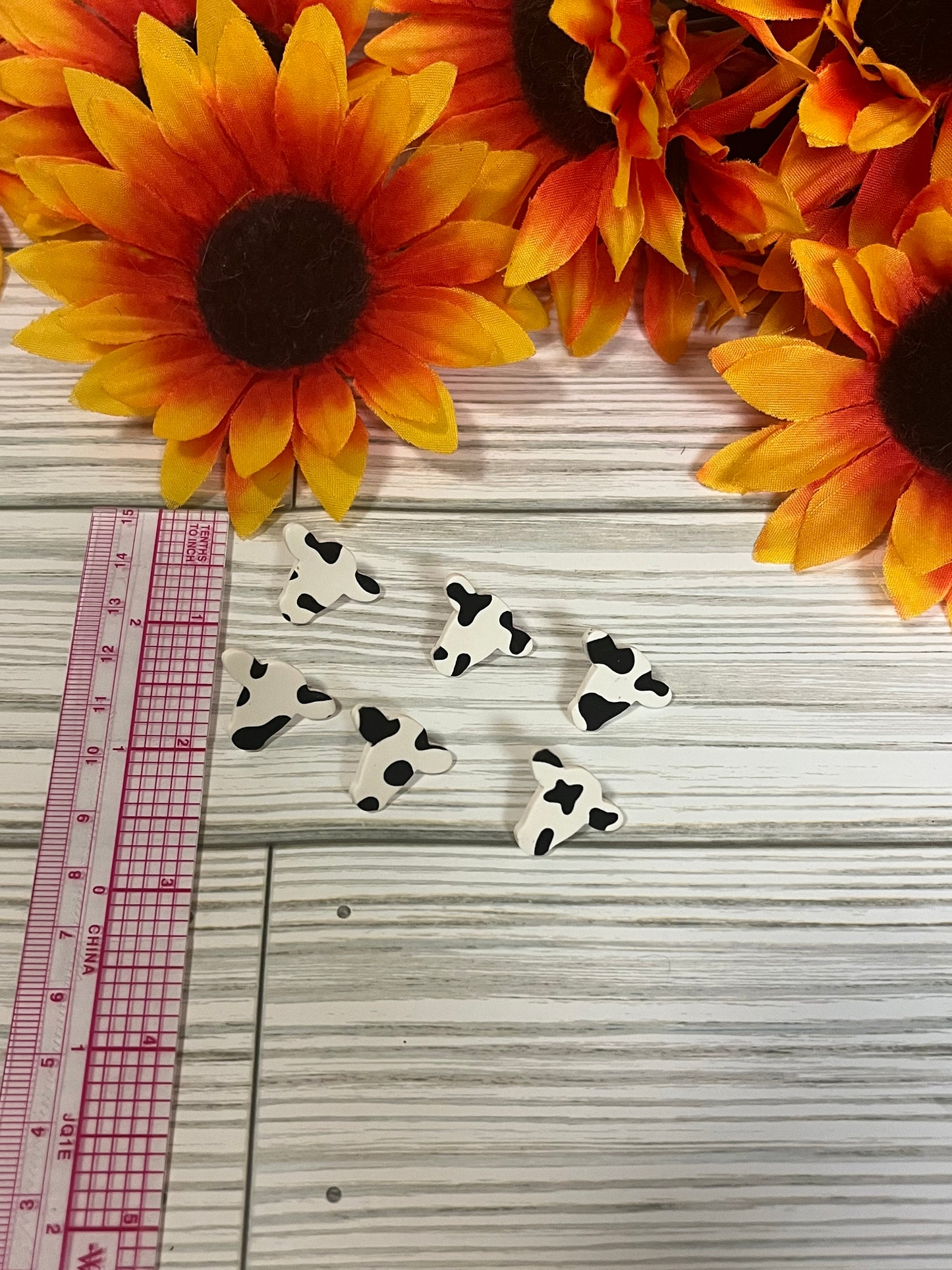 Cow Head Medium Stud