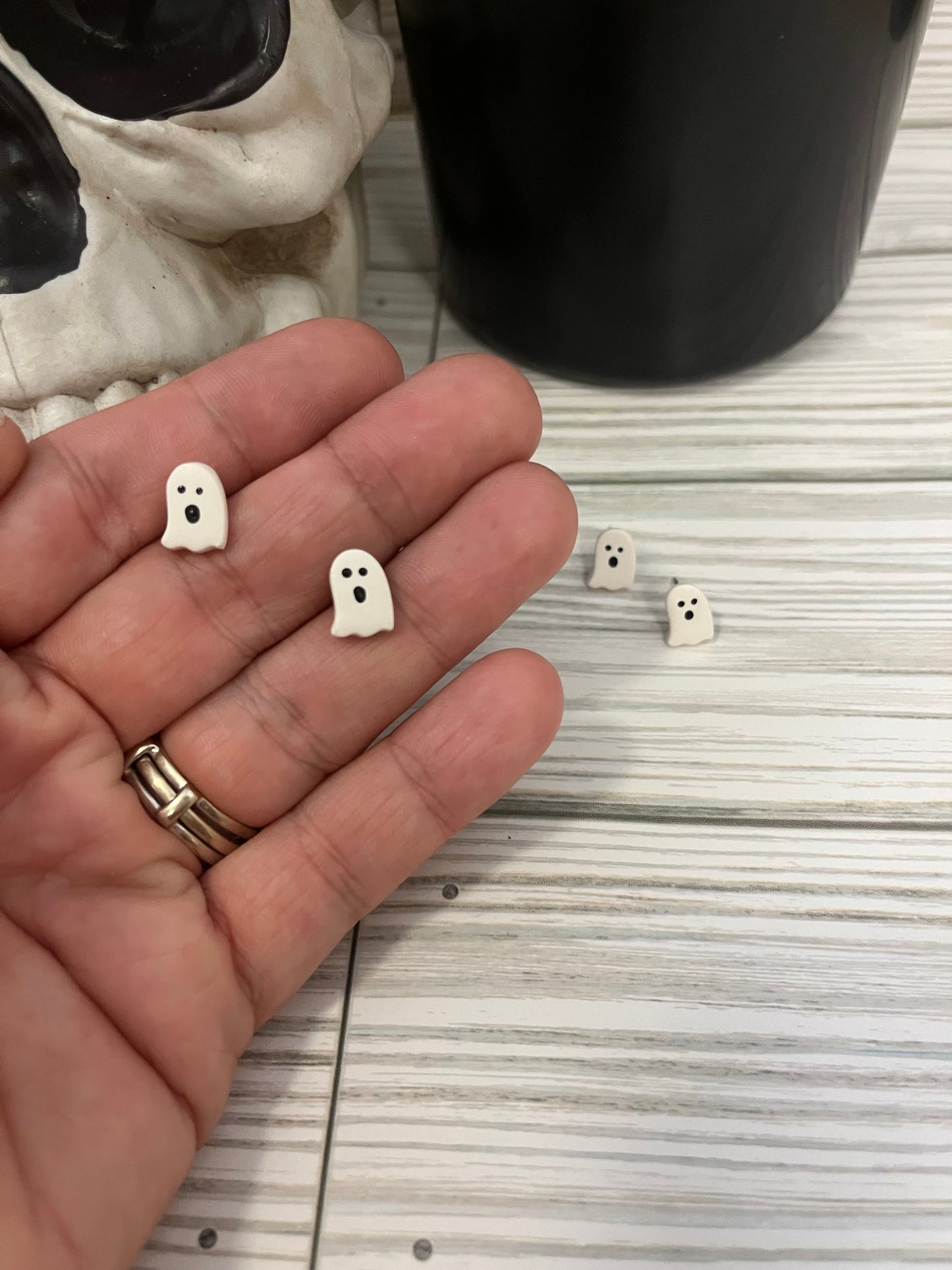 Sheet Ghost Stud