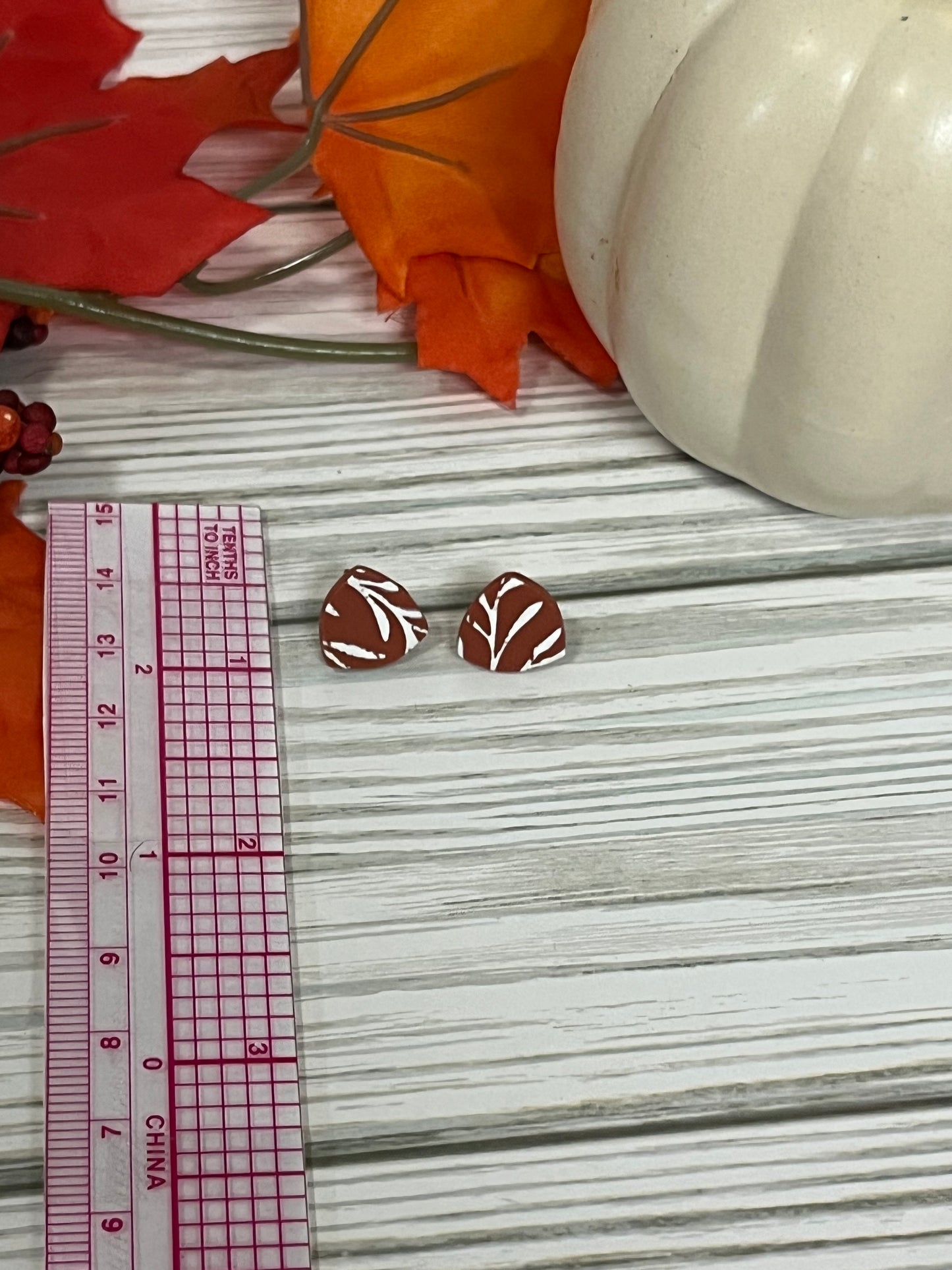 Leafy Rust Stud