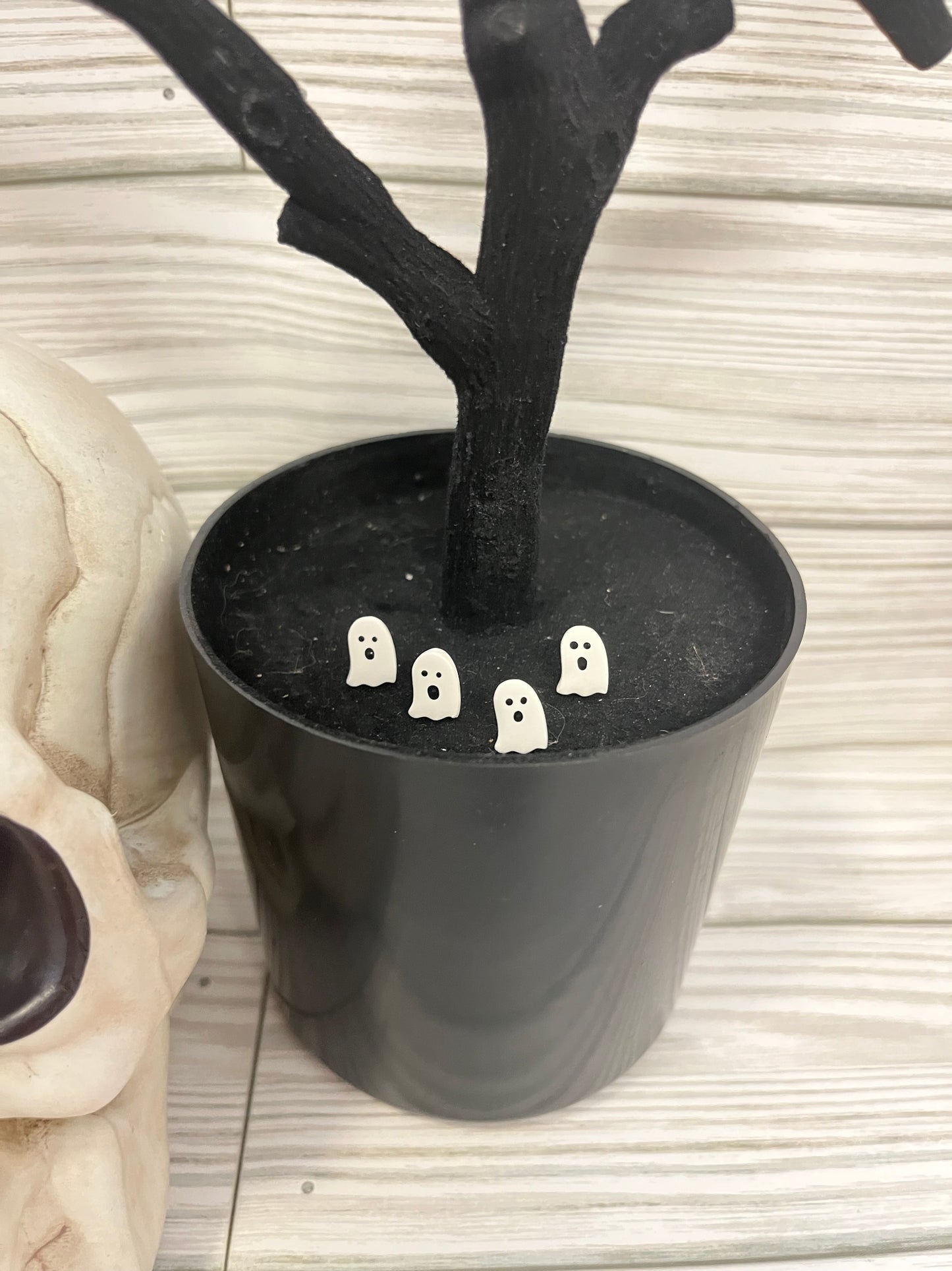 Sheet Ghost Stud