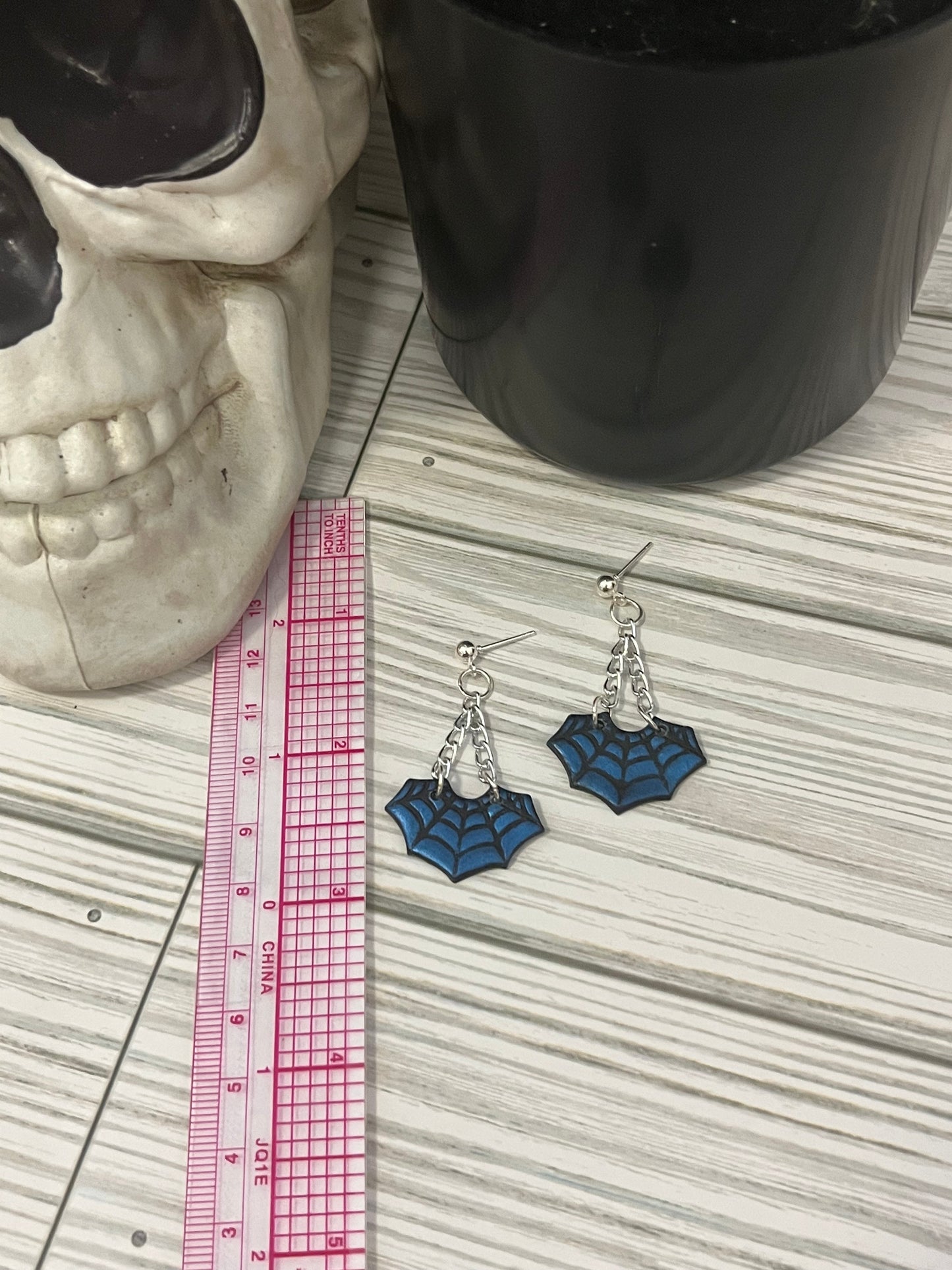 Shimmer Web Dangle