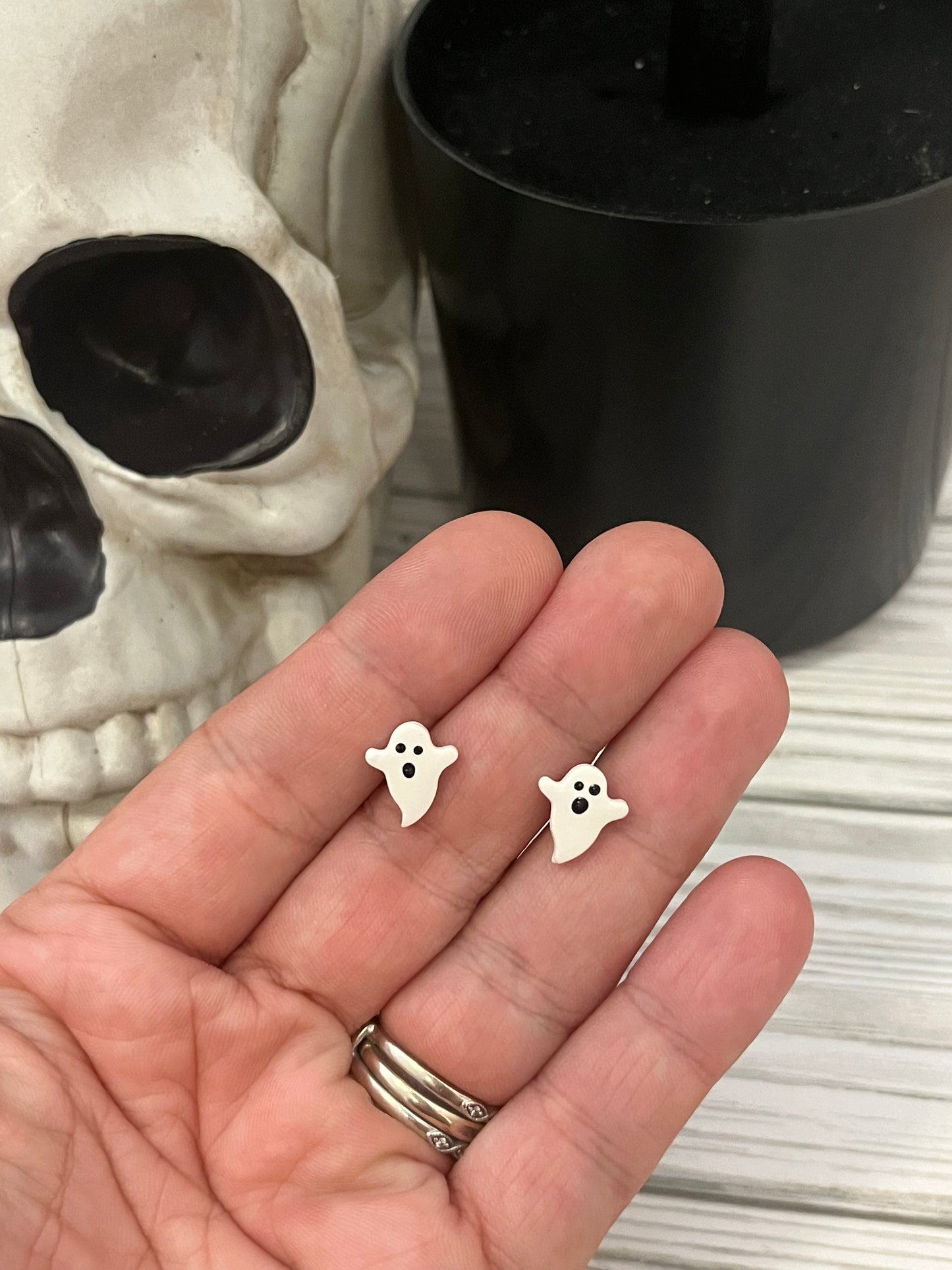 Ghost Stud